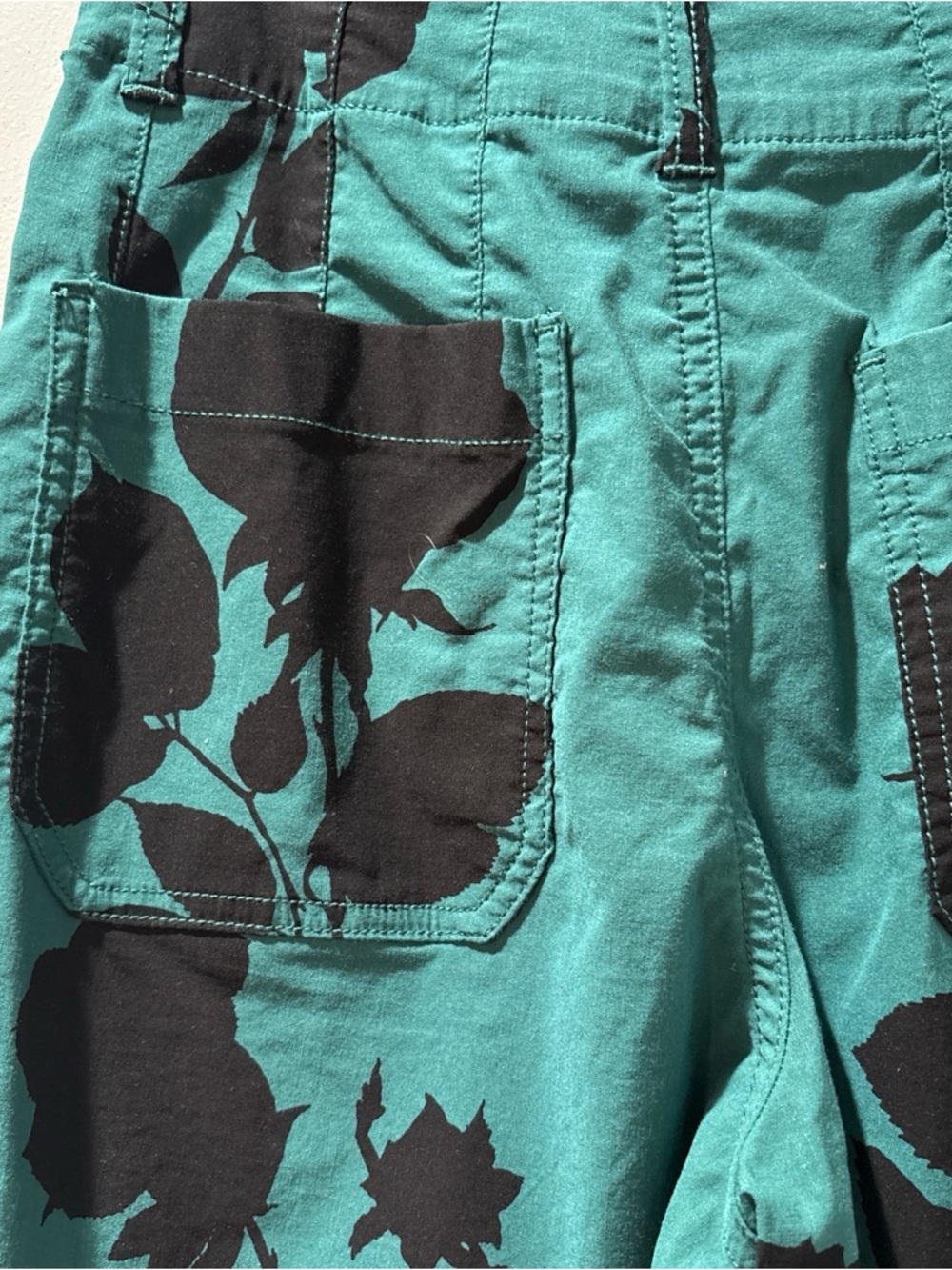 Anthropologie Maeve Teal Wide-Leg cropped Pants with Black Floral Print 25 - Picture 5 of 9